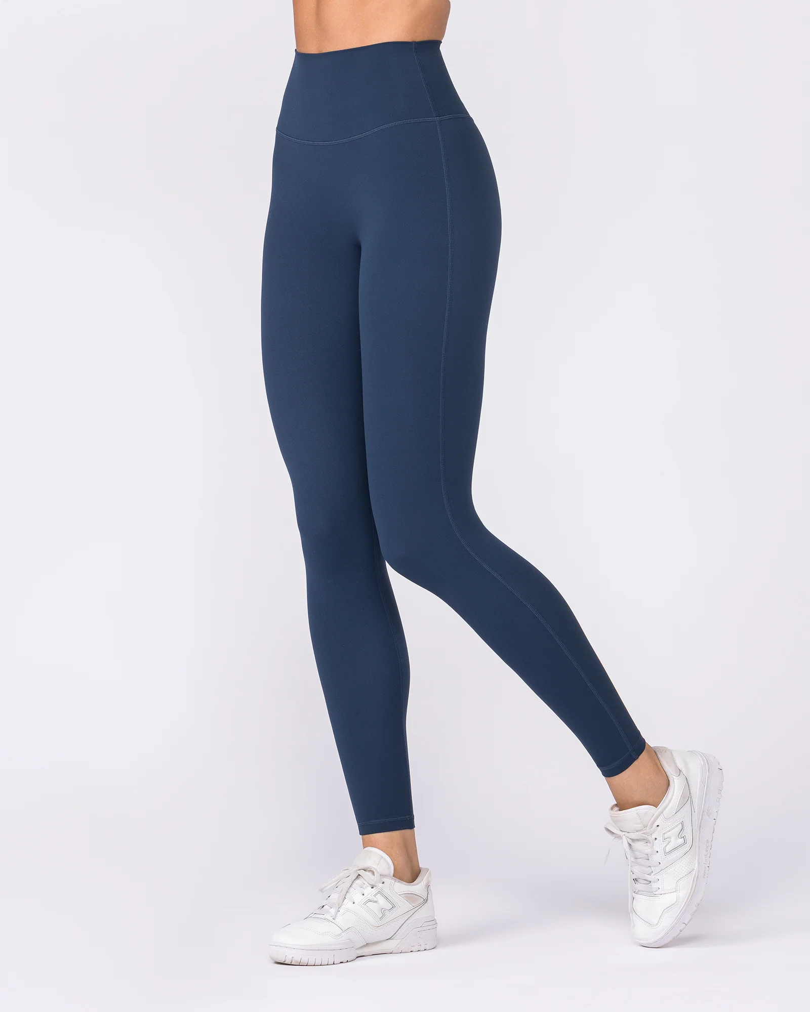 Aura Peachy High Invisible Scrunch Ankle Leggings - Navy - Image 3