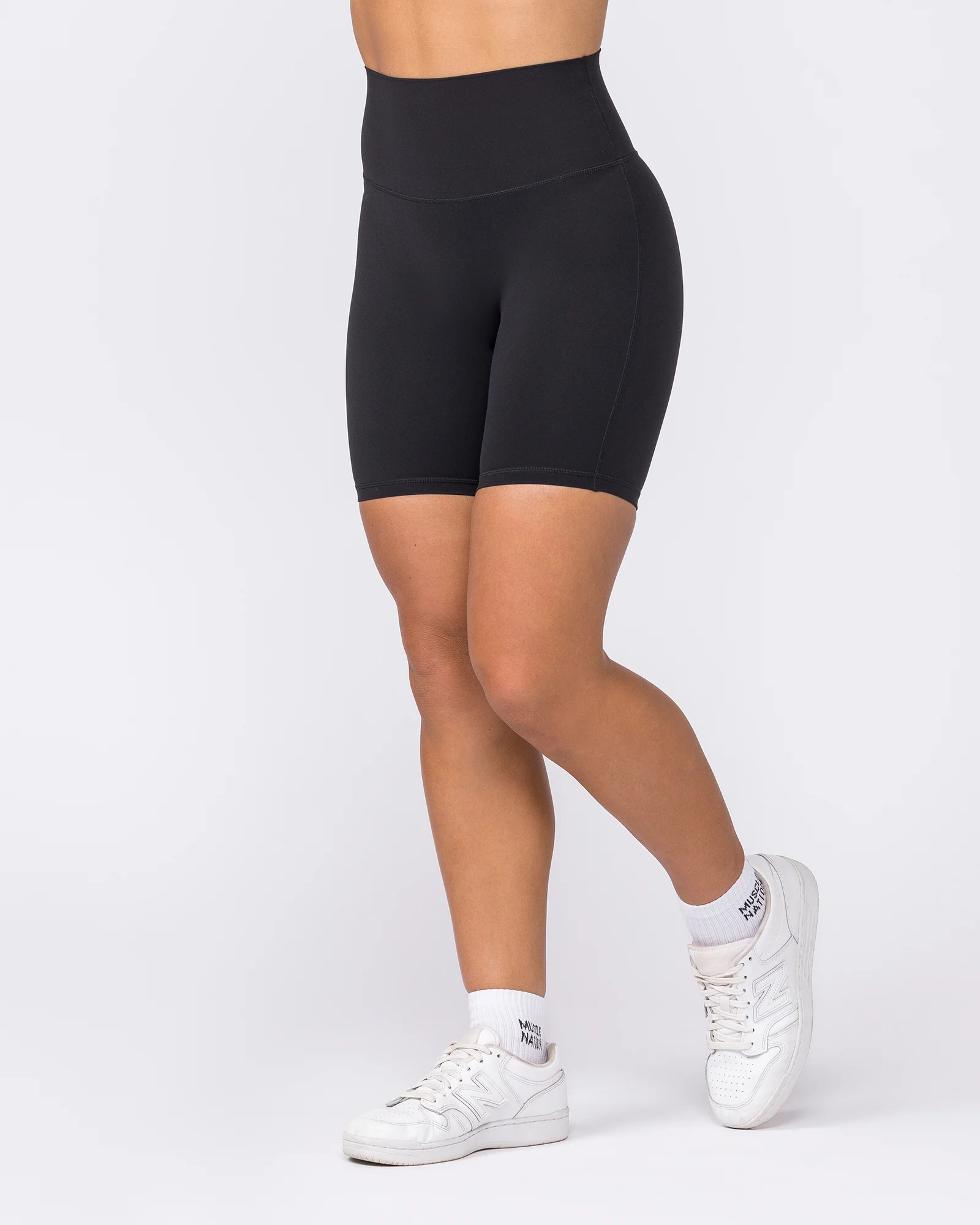 Aura Peachy High Invisible Scrunch Bike Shorts - Black - Image 4