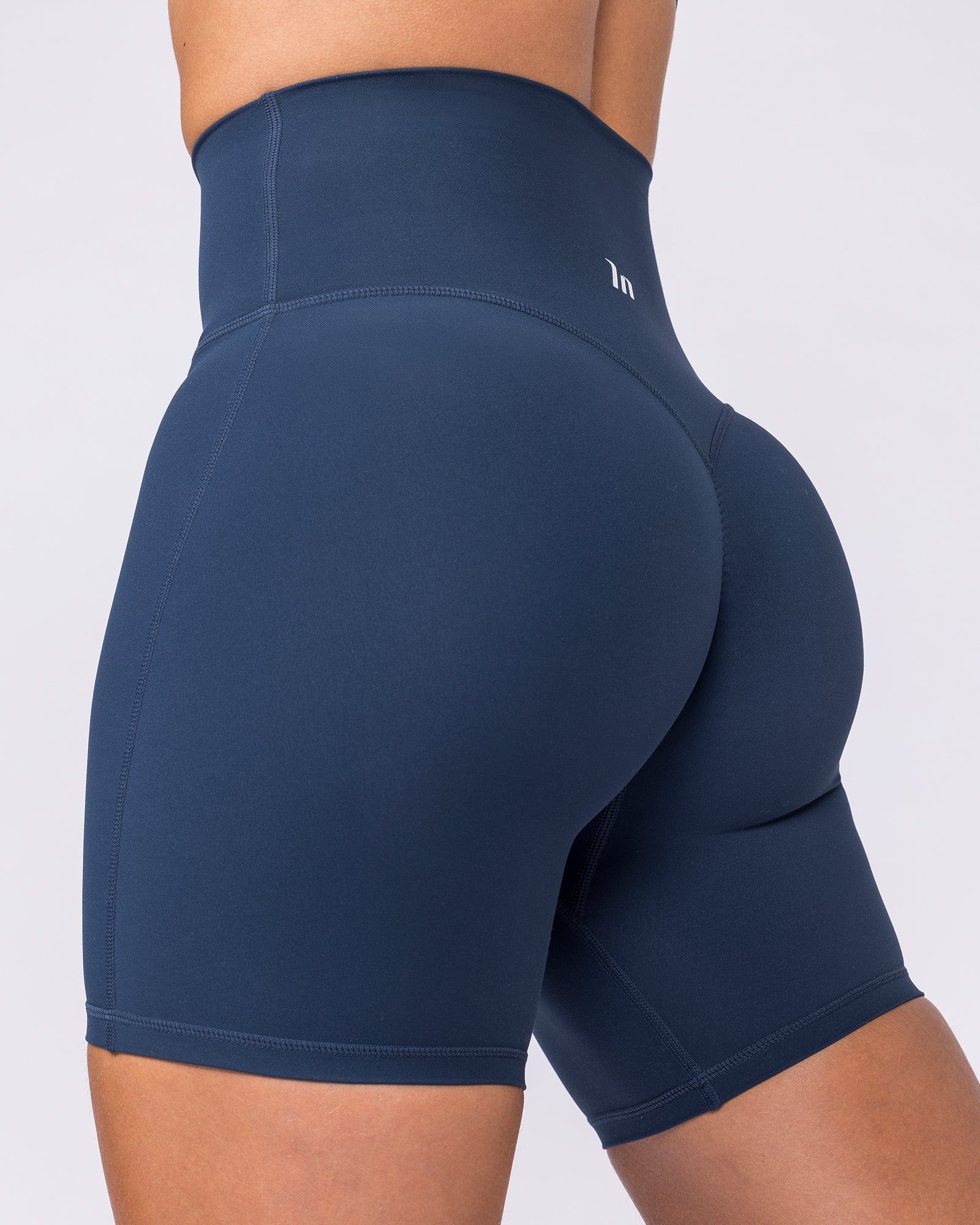 Aura Peachy High Invisible Scrunch Bike Shorts - Navy