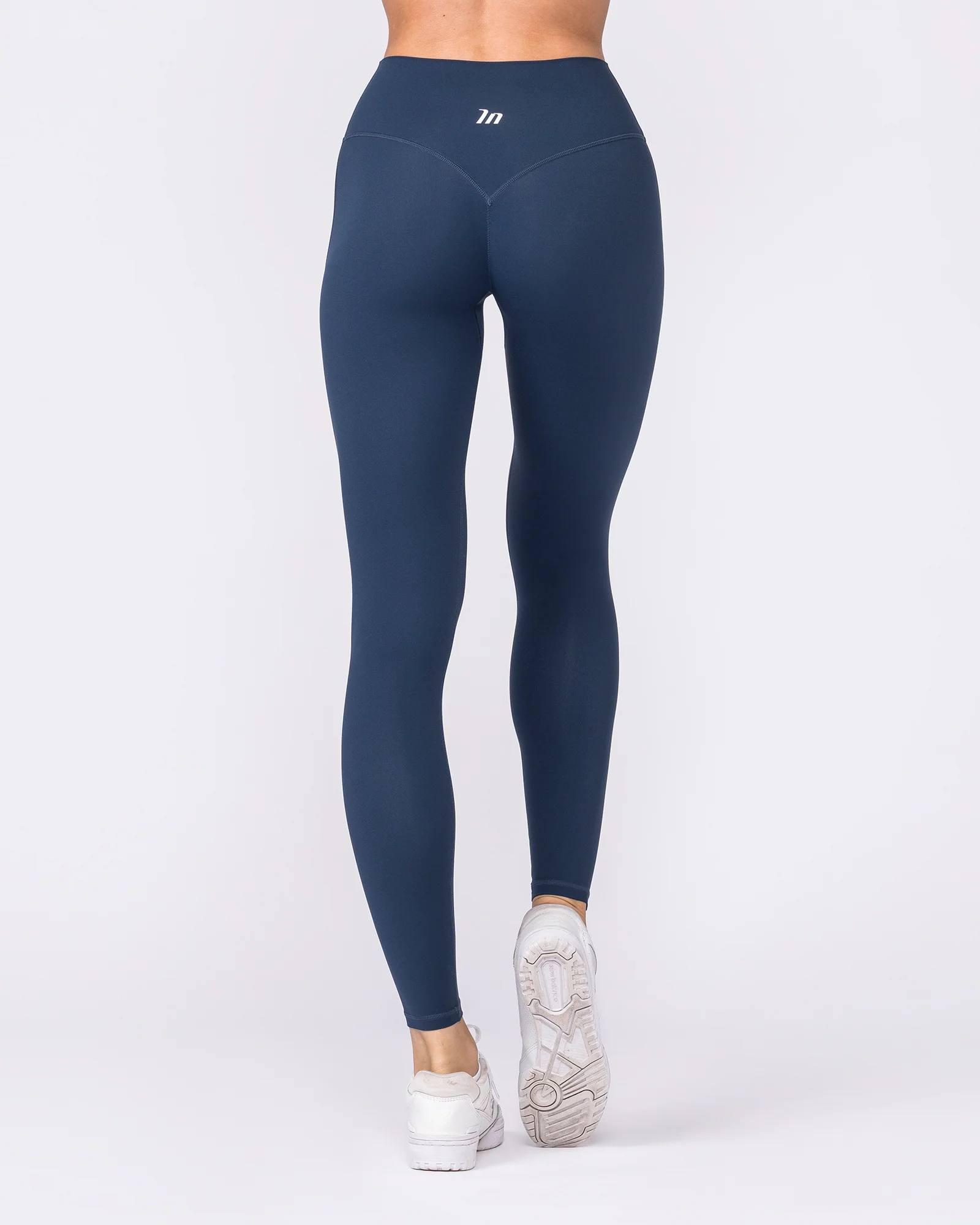 Aura Peachy Invisible Scrunch Ankle Leggings - Navy - Image 5