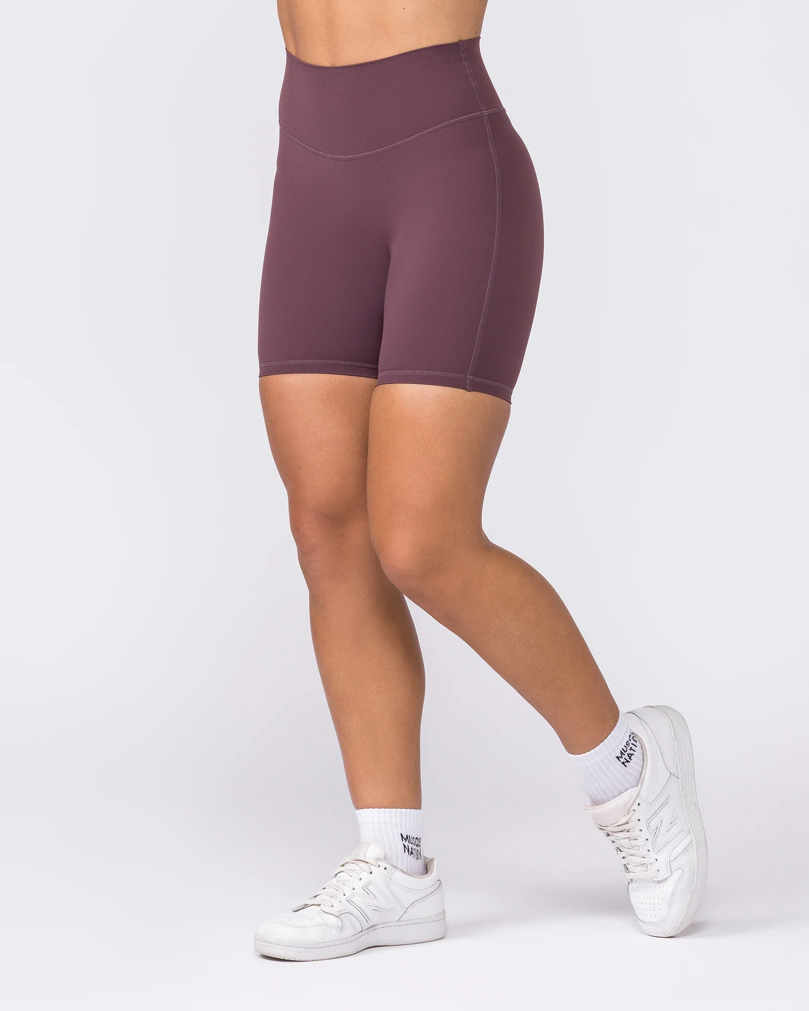 Aura Peachy Invisible Scrunch Bike Shorts - Dark Cherry - Image 2