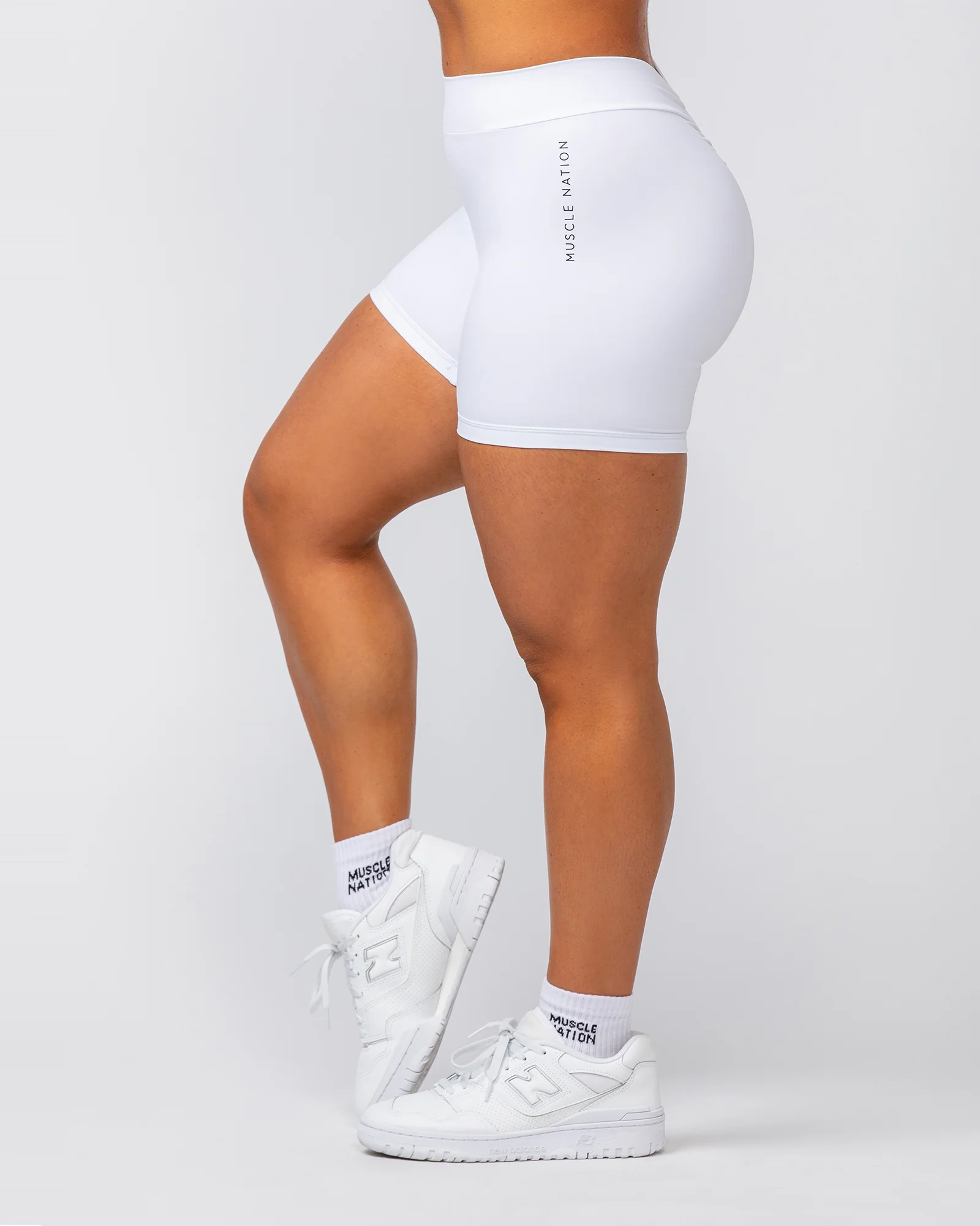 Deep Scrunch Midway Shorts - White - Image 5