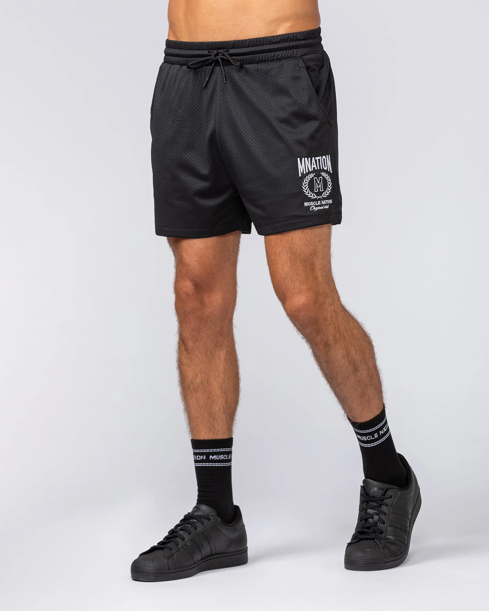 Heritage Crest Lay Up 3.5" Shorts - Black - Image 2