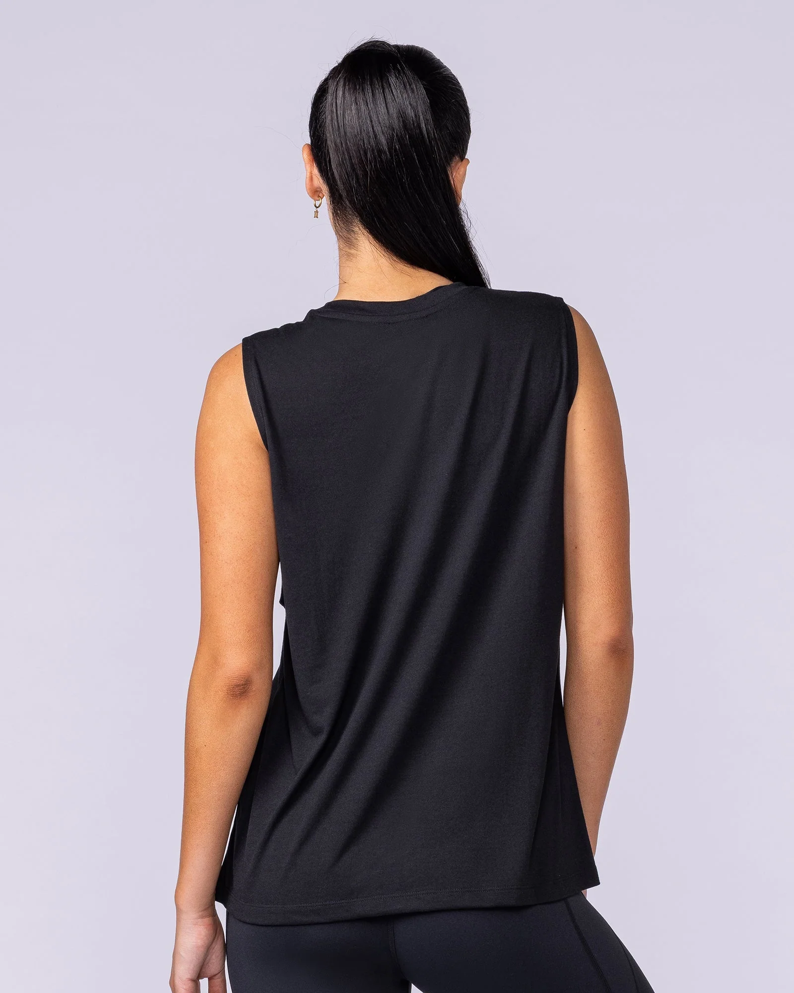 Results Drop Arm Tank - Black - Image 4