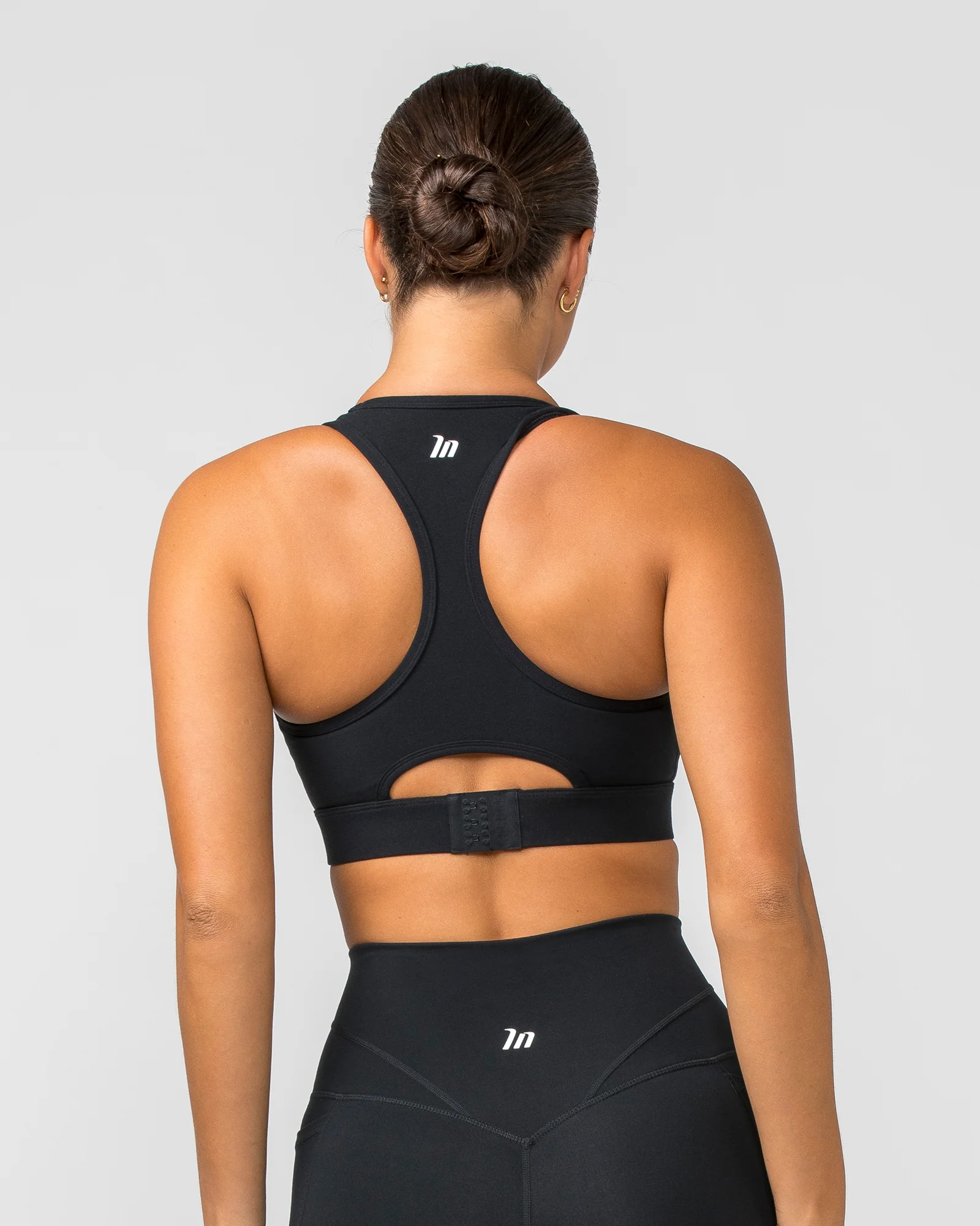 Stamina Moulded Bra - Black - Image 4