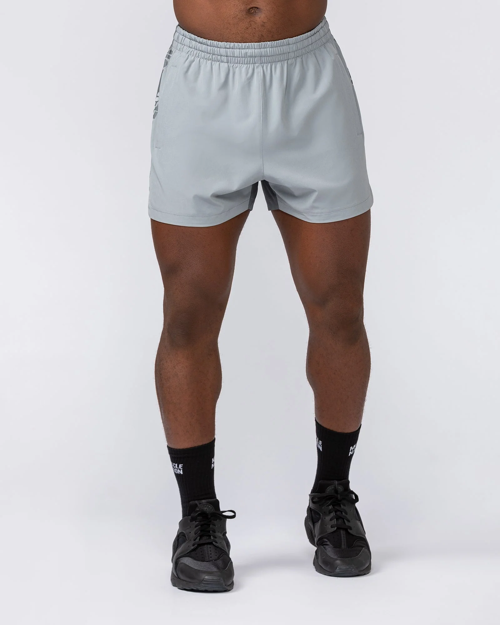 Stride 3.5" Shorts - Jet Grey / Tornado - Image 2